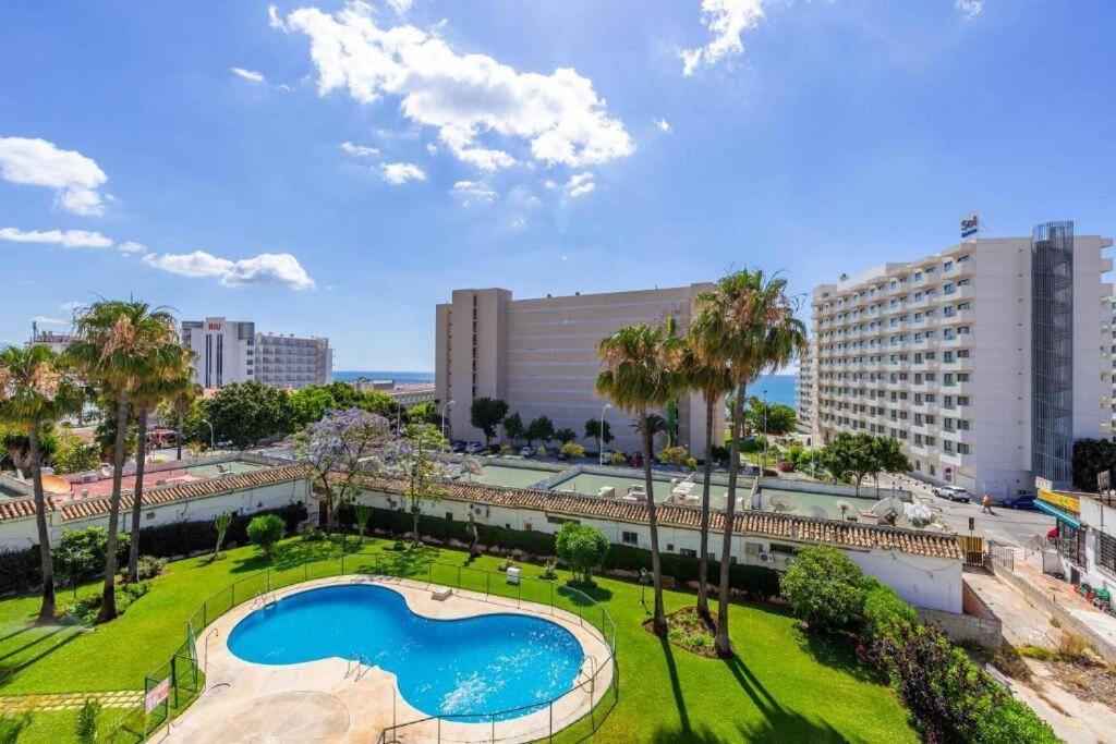 Carihuela Front Beach Torremolinos Bagian luar foto